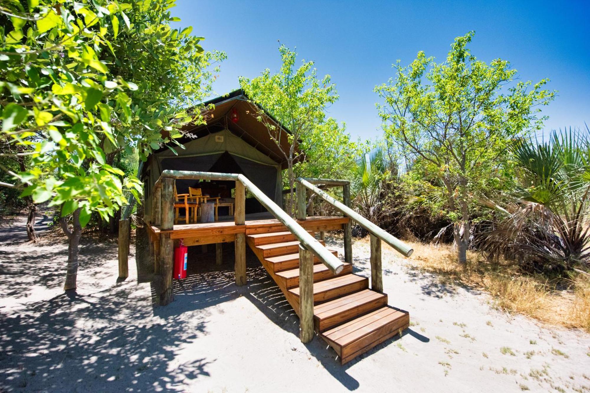 Semowi Lodge And Campsites Mirapene Room photo